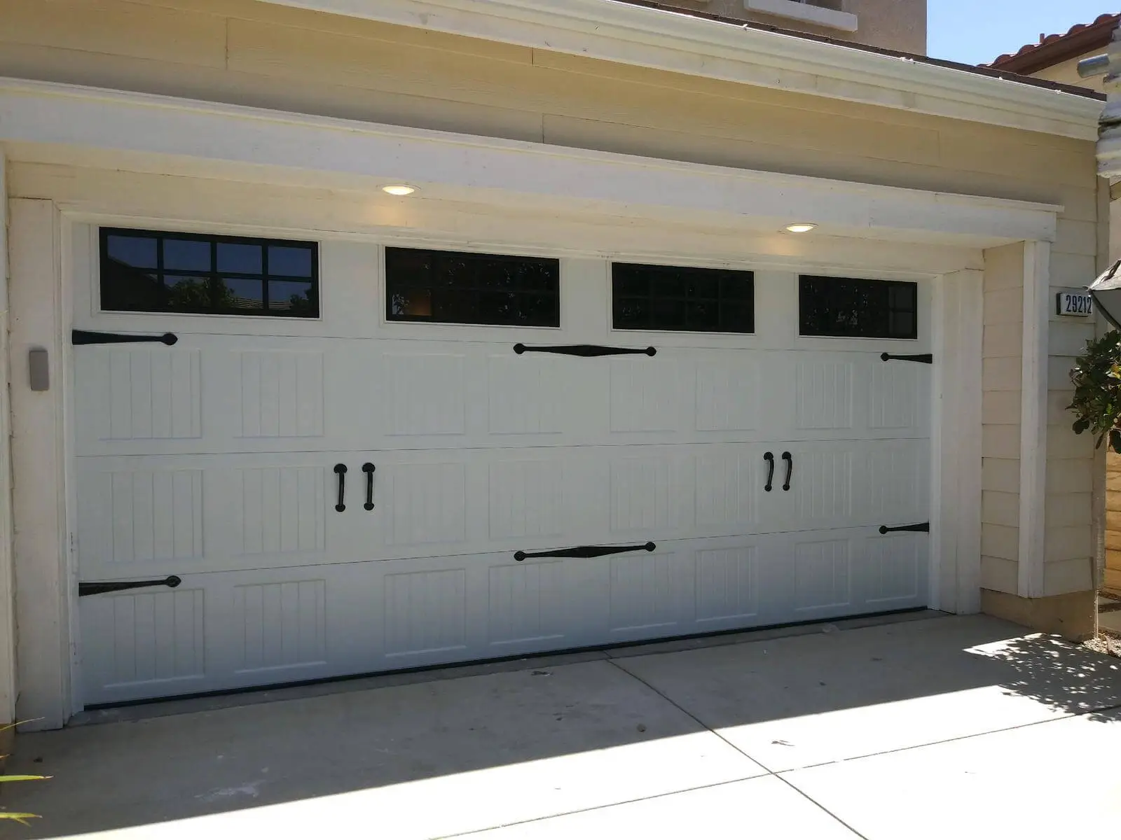 Garage Door Repair Expert Tips for Homeowners